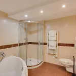 Parisian Duplex 1br-6p - In The Heart Of The Marais *